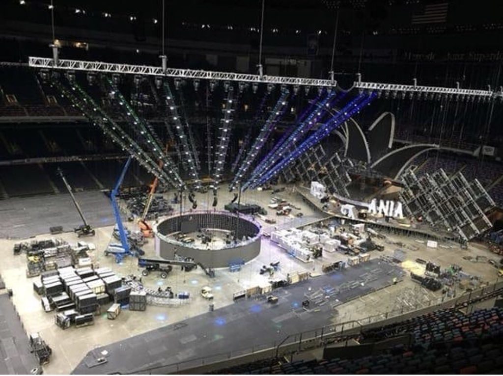 A First Look At The WrestleMania 34 Stage