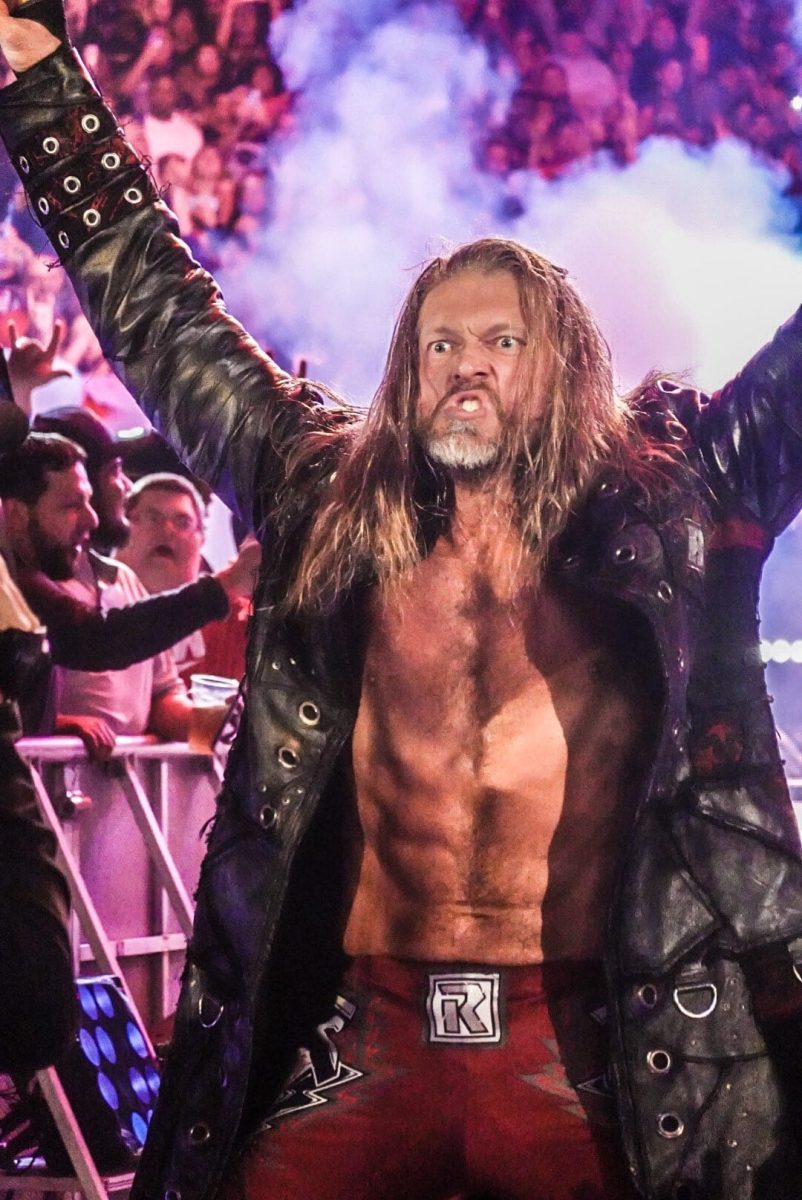 WWE Hall Of Famer Edge Returns To Action At Royal Rumble