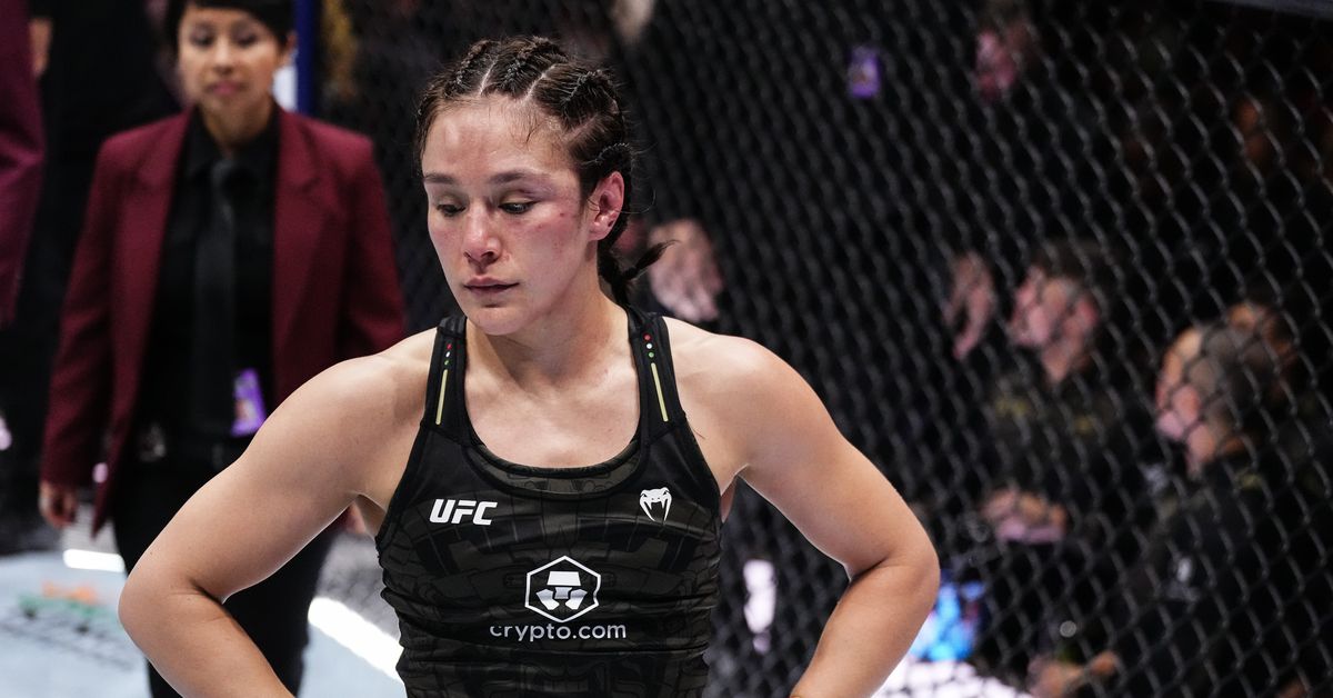 Alexa Grasso Reveals She Broke Her Leg In Training