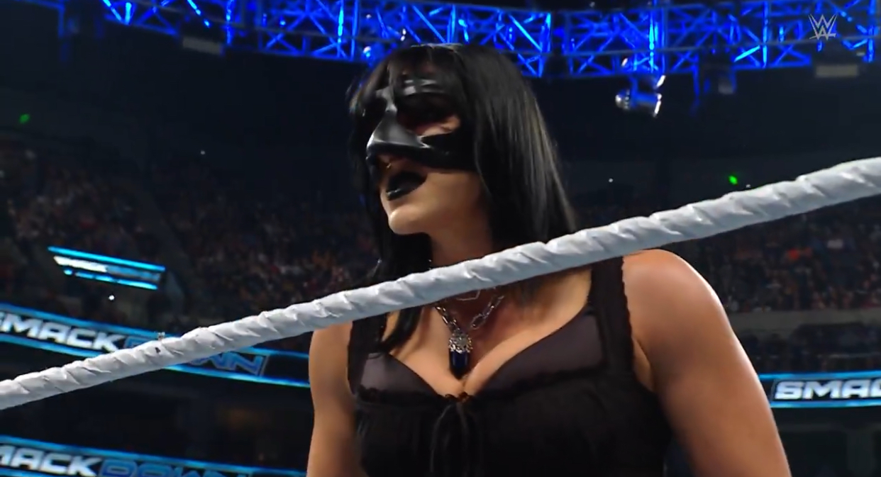 Women’s Tag Team Match Ends In Chaos On SmackDown